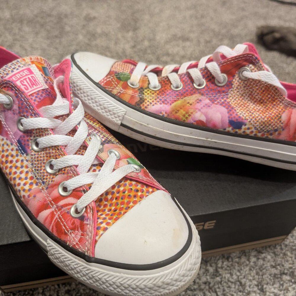 NIB Converse Color Splash